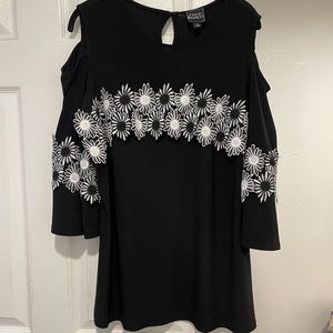 Coco Bianca beautiful black and white shirt